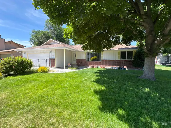 1220 E 9th N, Mountain Home, ID 83647