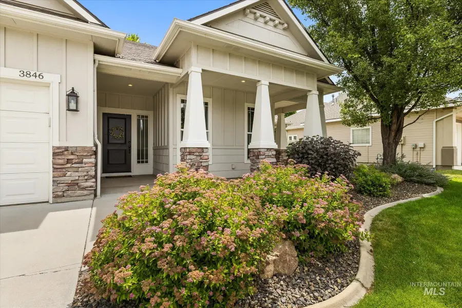 3846 S Montague, Meridian, ID 83642 - #3