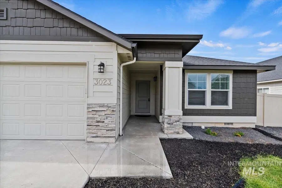 3023 W Silver River St, Meridian, ID 83646 - #2