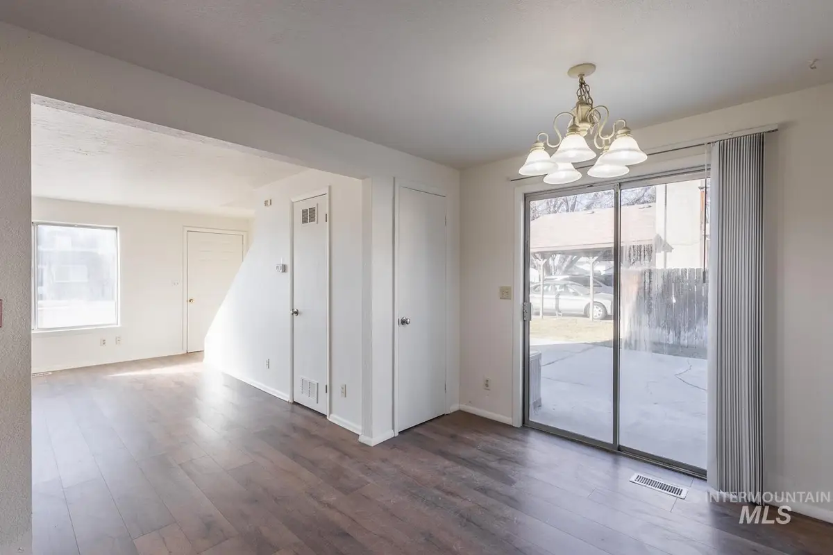 700 W Idaho Ave., Meridian, ID 83642 - #1