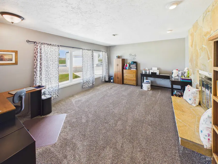 253 N 700 West, Paul, ID 83347 - #3