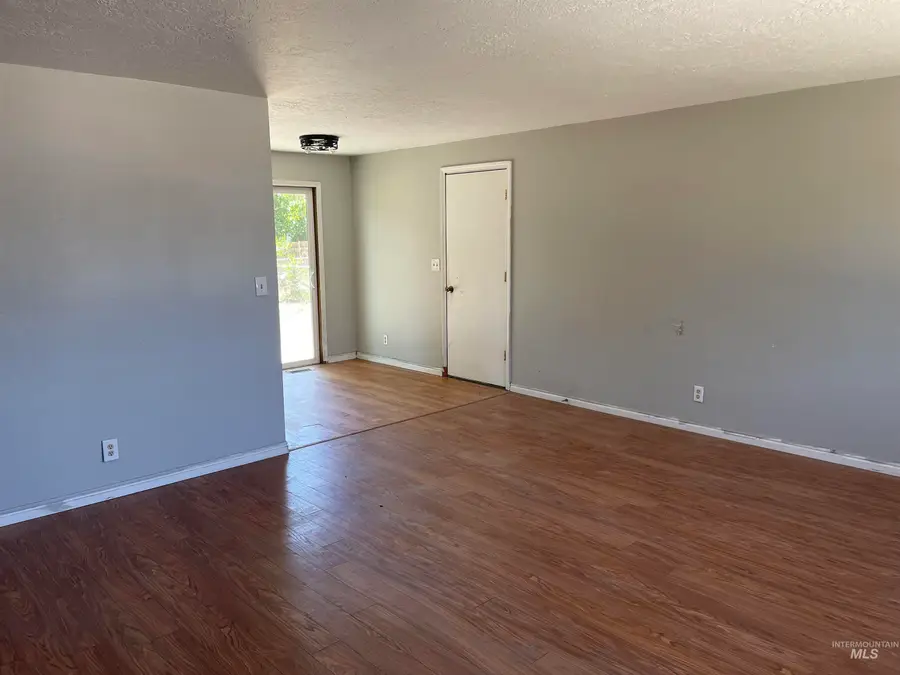 511 Chestnut St, Mountain Home, ID 83647 - #2