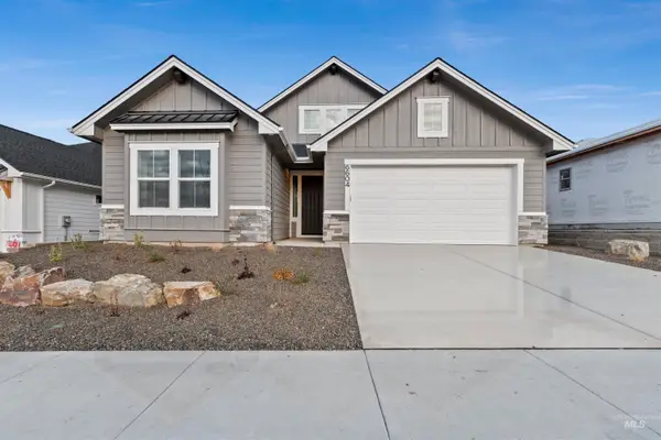 6631 N Good Dr, Eagle, ID 83629