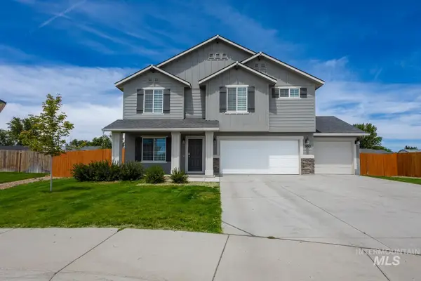 930 SW Accipiter Pl., Mountain Home, ID 83647