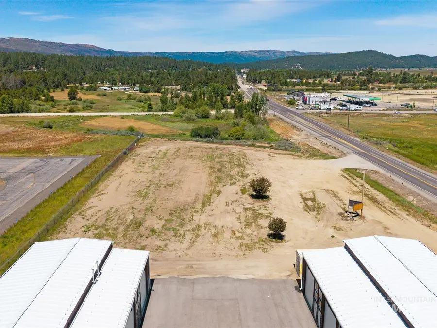 1451 S Main St, Cascade, ID 83611 - #3