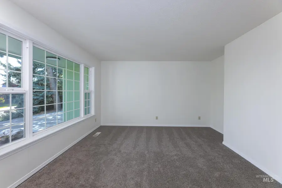 114 Arrow, Moscow, ID 83843 - #2