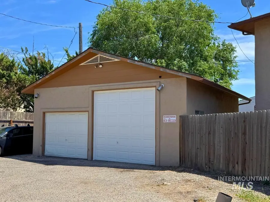 790-792 S Curtis Rd, Boise, ID 83705 - #3
