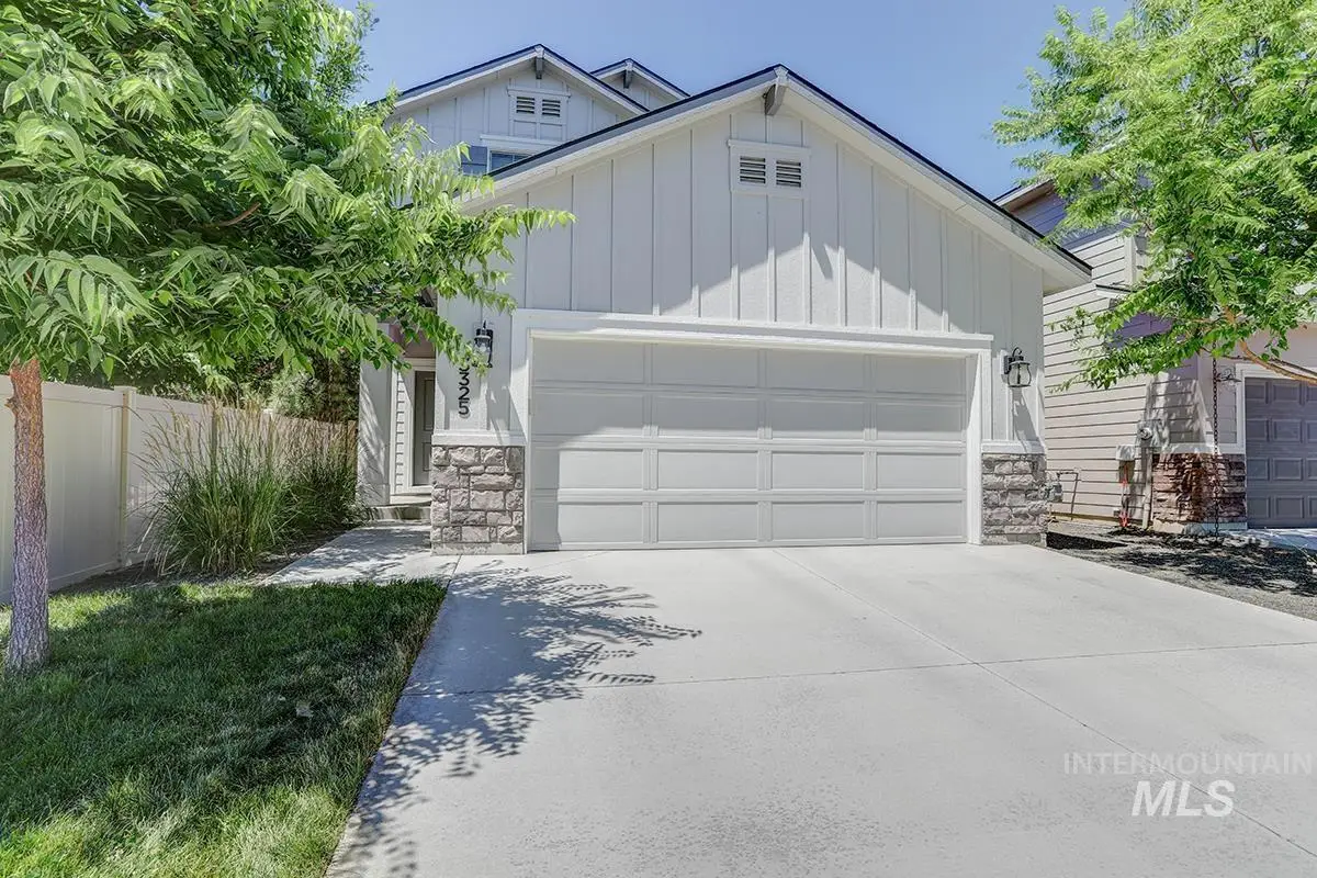 3325 S Daybreak Ave, Meridian, ID 83642 - #1