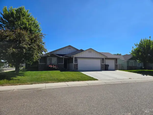 2638 Dogwood Avenue, Fruitland, ID 83619