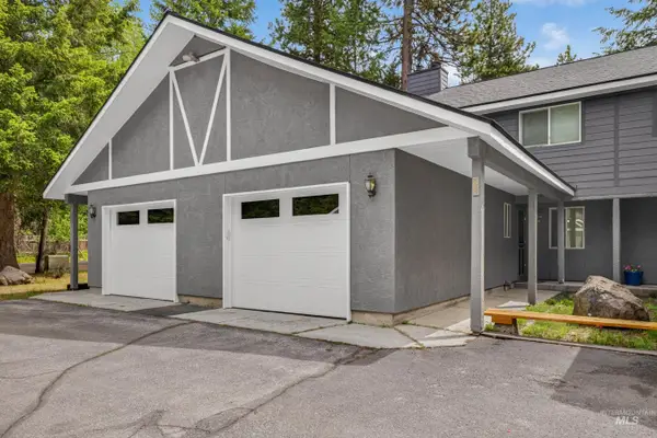812 Carico Court #B2, McCall, ID 83638