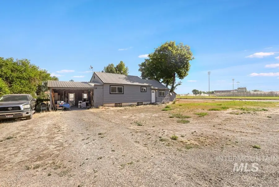 646 2nd Ave E, Wendell, ID 83355 - #2