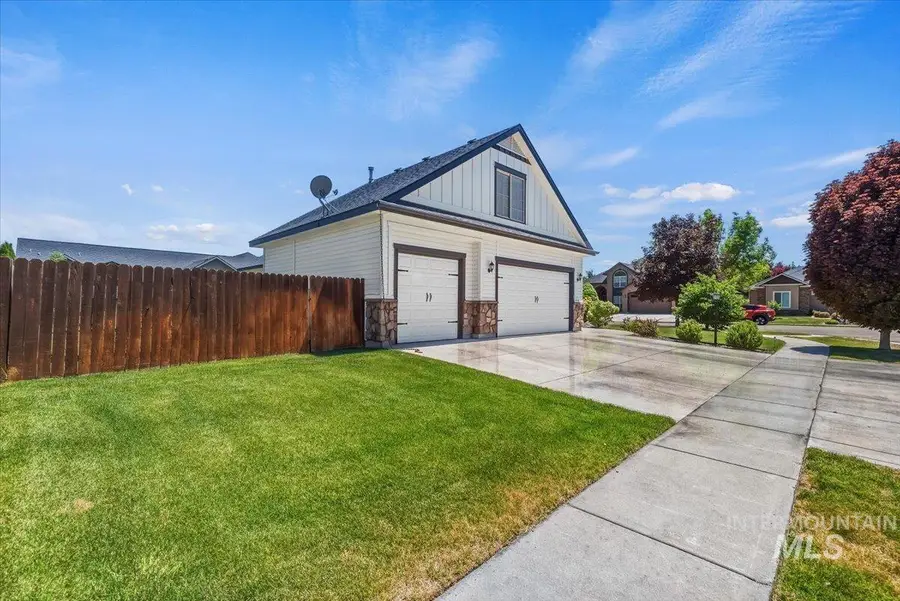2229 W Rock Creek Dr., Nampa, ID 83686 - #3