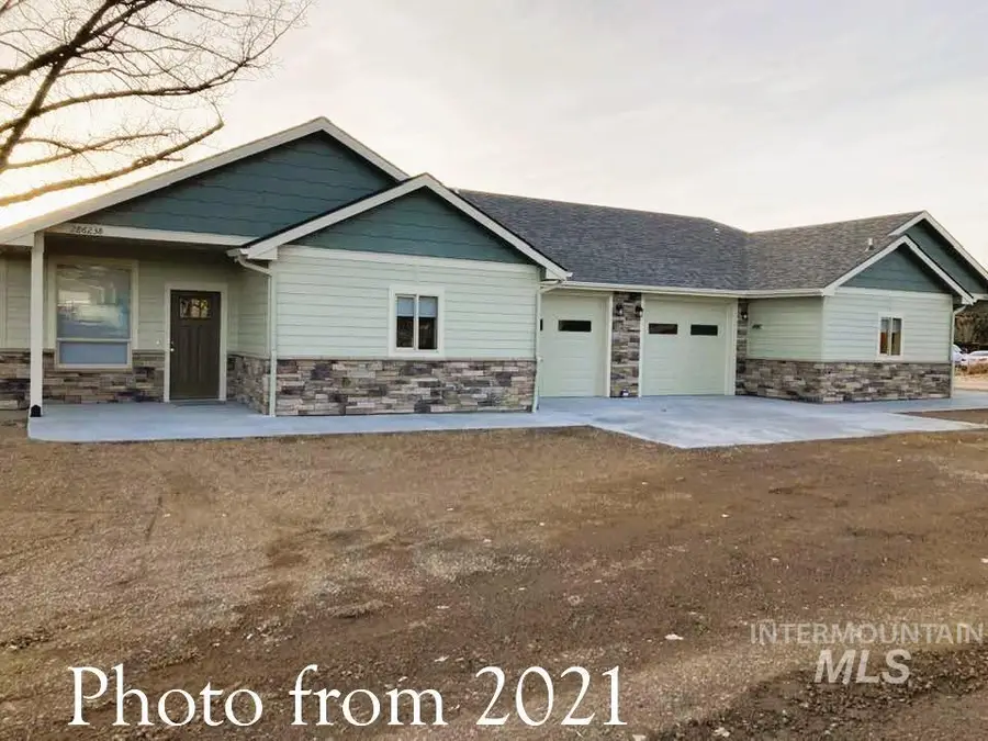 31977 A and B 1st Street, Bruneau, ID 83604 - #2