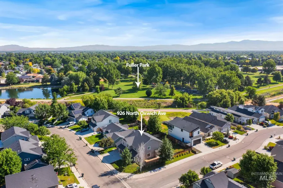 926 N Oxwich Ave, Meridian, ID 83642 - #2