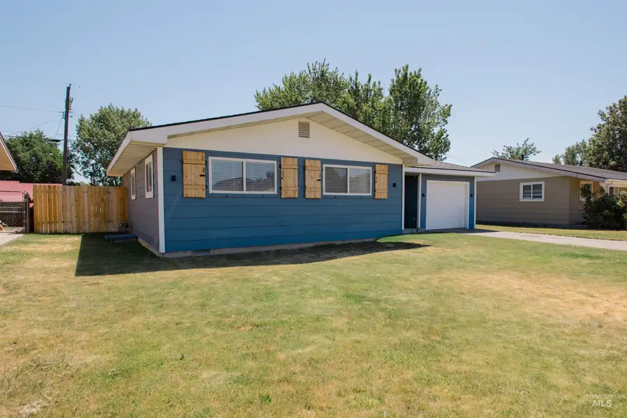 1270 N 3rd E, Mountain Home, ID 83647 - #2