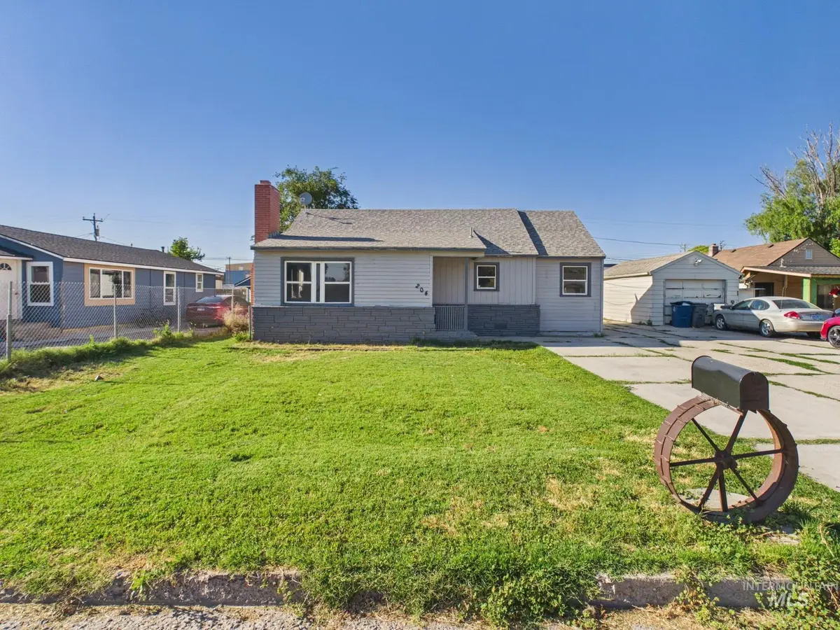 204 Anderson St, Caldwell, ID 83605 - #1