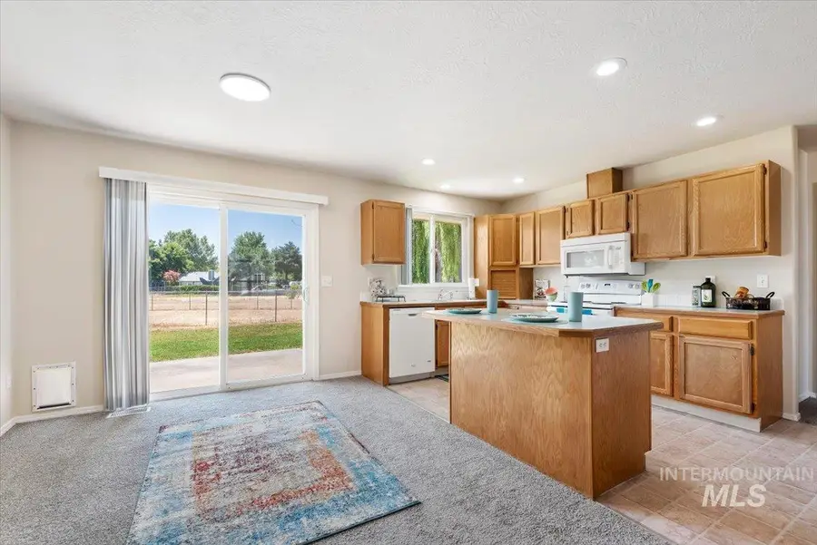 655 W Waterbury Dr, Meridian, ID 83646 - #3