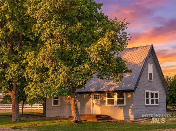 3430 Gem Ave, Emmett, ID 83617