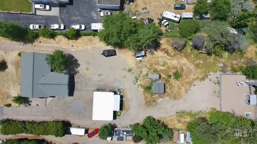 1112 Smith Ave, Nampa, ID 83651 - #2