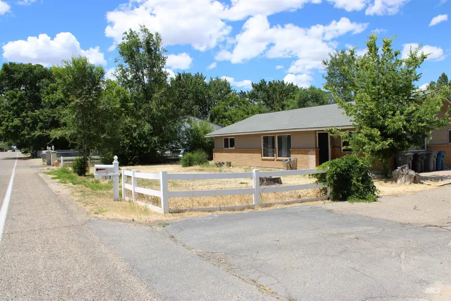 1112 Smith Ave, Nampa, ID 83651 - #3
