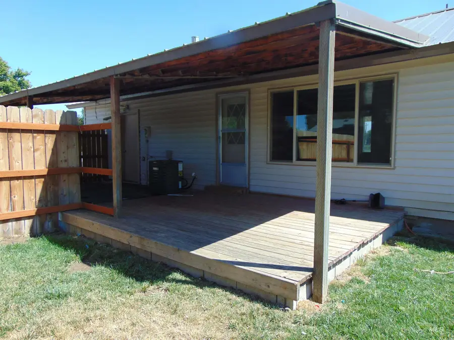 1113 SW 14th Ave., Ontario, OR 97914 - #3