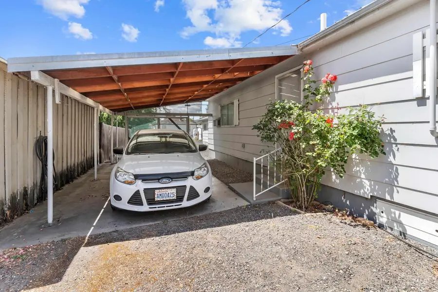 422 7th St, Clarkston, WA 99403 - #3