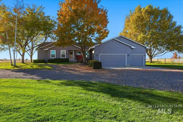 3293 W Twin View Ln, Meridian, ID 83642