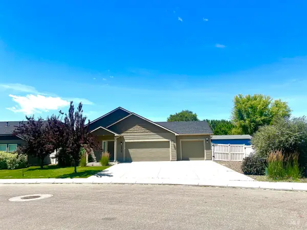2206 E Elm Grove Drive, Nampa, ID 83686