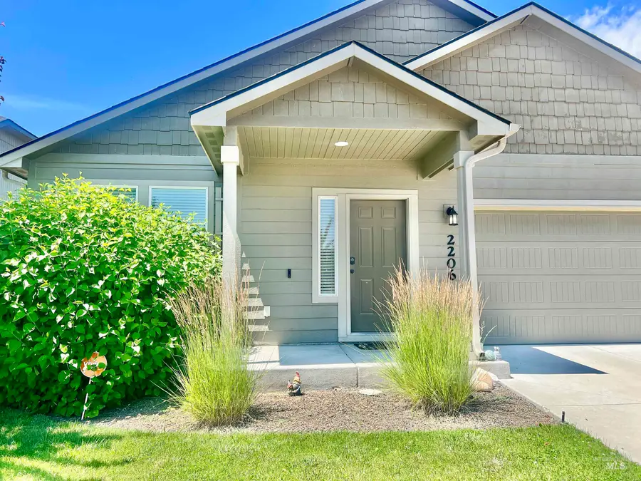 2206 E Elm Grove Drive, Nampa, ID 83686 - #2