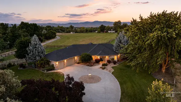 2050 S Artesian Rd, Eagle, ID 83616