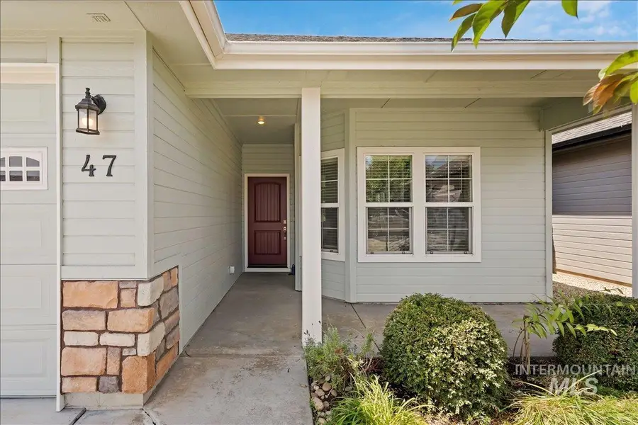 47 S Selwood Ln, Star, ID 83669 - #3