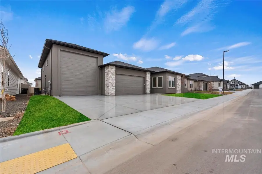2138 N Ryde Ave., Kuna, ID 83634 - #3