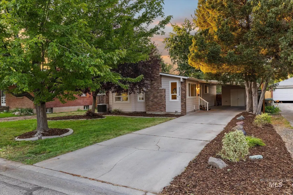 2302 W Pendleton St, Boise, ID 83705 - #1