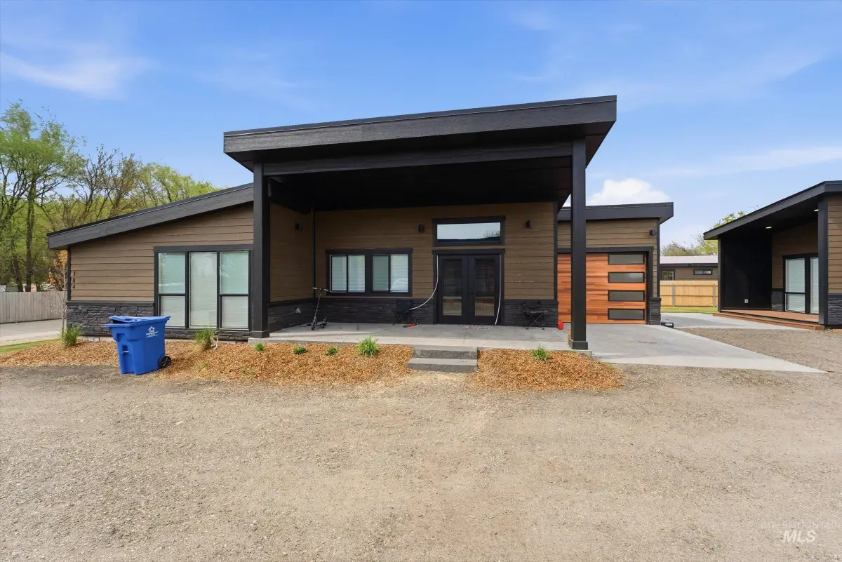384 W London St, Middleton, ID 83644 - #1