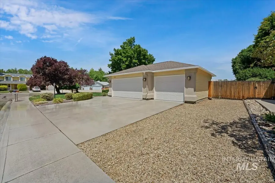 1468 E Bishop Dr., Eagle, ID 83616 - #2
