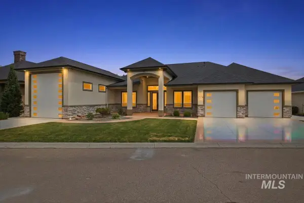 11274 W Royal Ridge Ct, Nampa, ID 83686