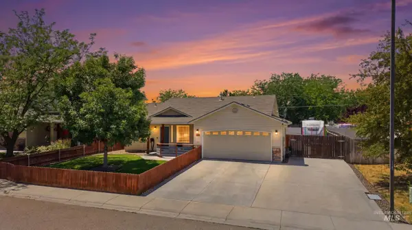 65 N Jefferson Pl, Nampa, ID 83651