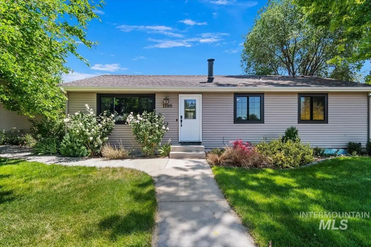1198 N Pyrite Ave, Kuna, ID 83634 - #1