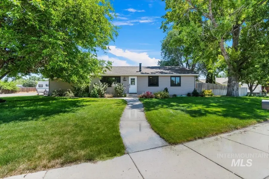 1198 N Pyrite Ave, Kuna, ID 83634 - #2