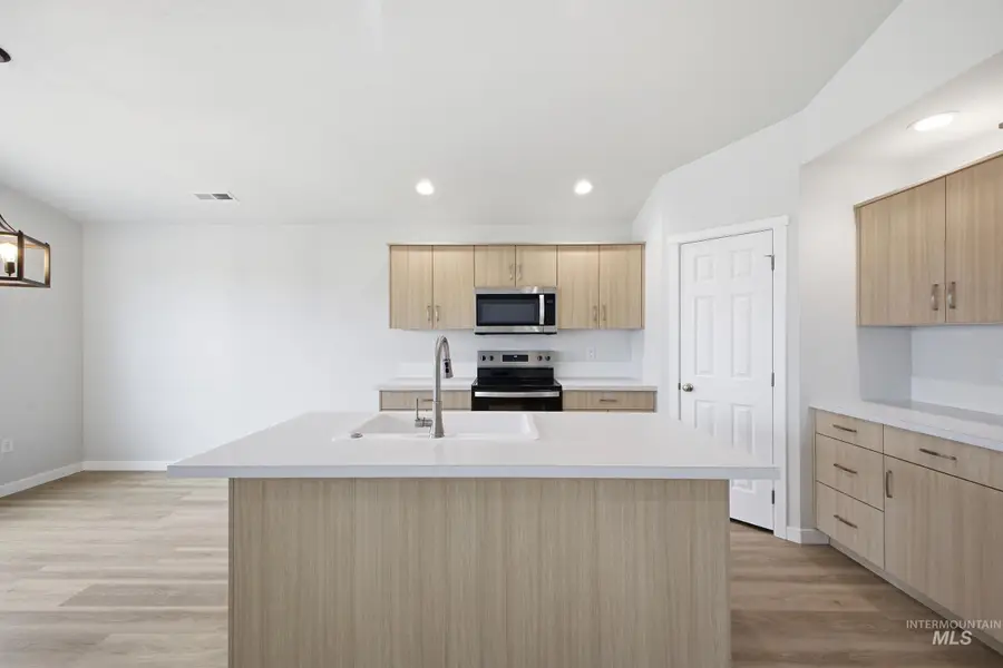1598 Sunday River St, Middleton, ID 83644 - #3