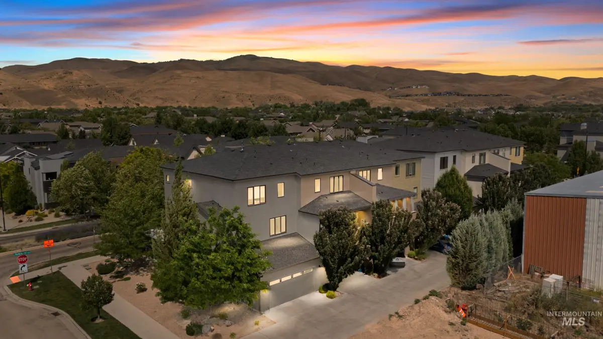3681 E Parkcenter, Boise, ID 83716 - #1