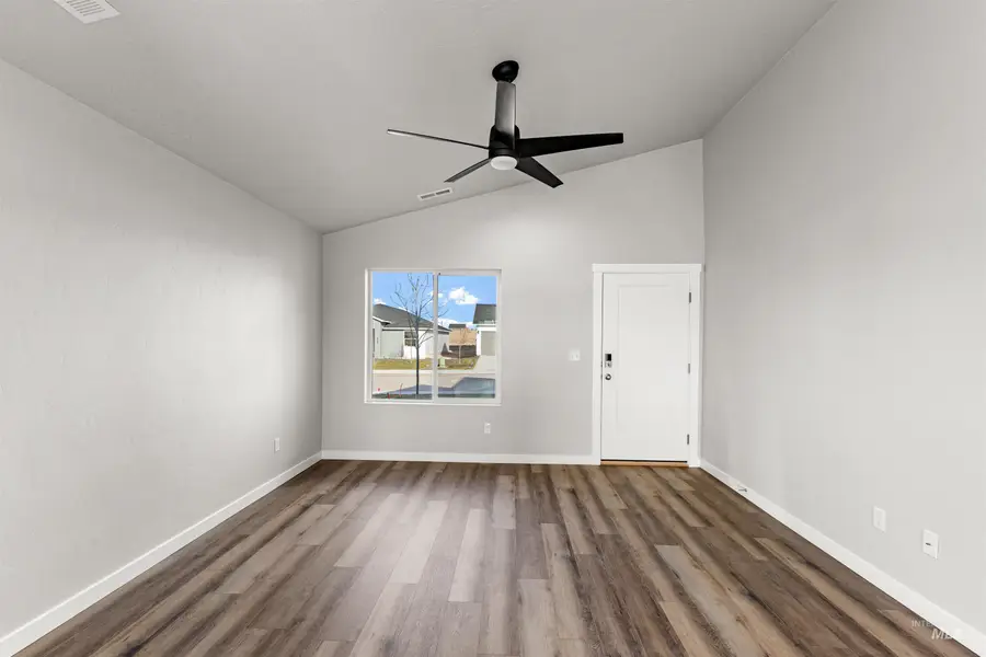 2485 W Red Jasper Dr, Kuna, ID 83634 - #2