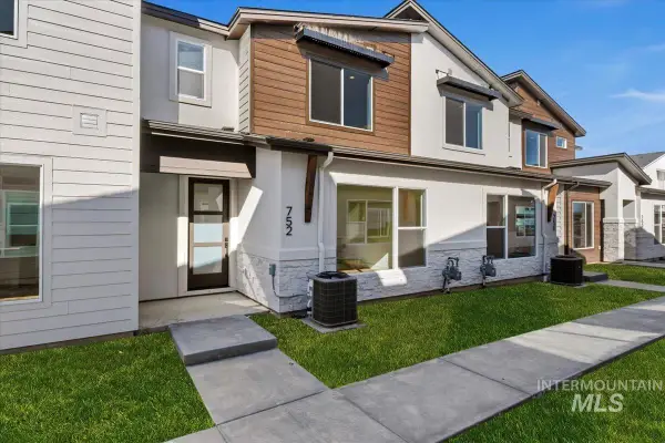 752 S Calhoun Ln., Star, ID 83669