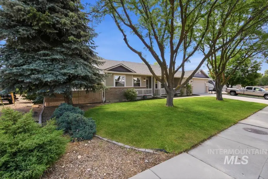 424 N Georgia Ave, Caldwell, ID 83605 - #2