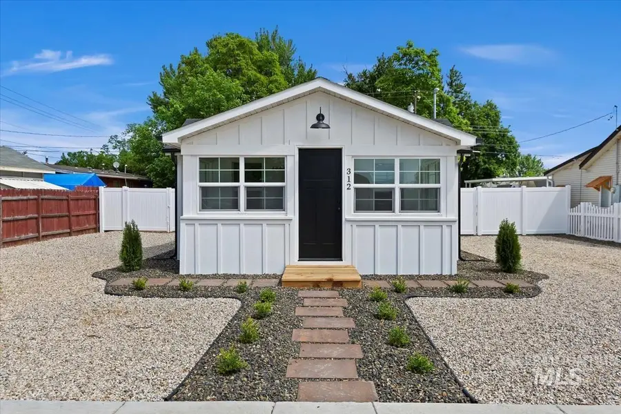 312 E. Idaho Ave., Meridian, ID 83642 - #2