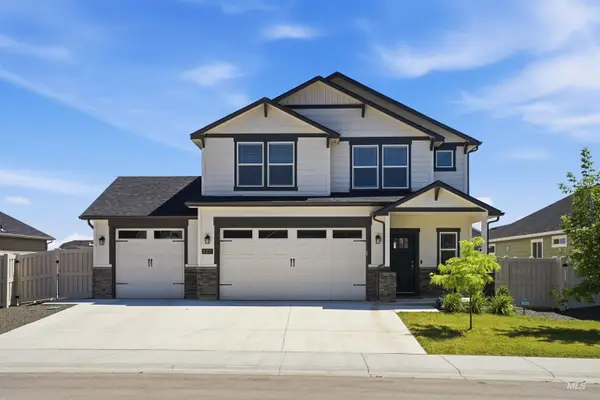 10237 W Salmonberry St, Star, ID 83669