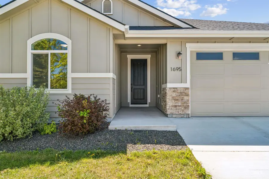 1695 W Afton St, Kuna, ID 83634 - #2