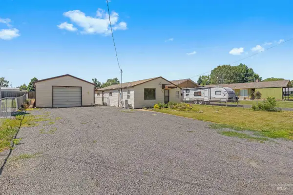 832 Linden Ave, Lewiston, ID 83501