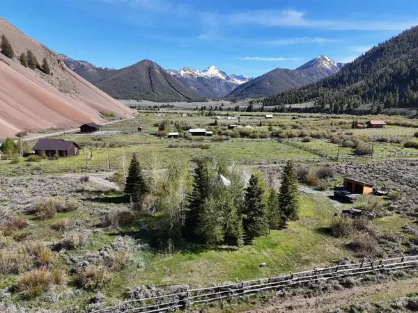 4299 North Fork, Outside City Limits, ID 83251
