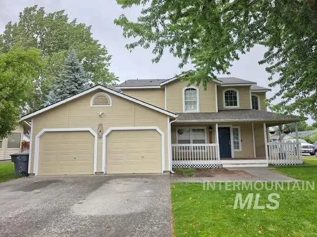 930 N 14th E, Mountain Home, ID 83647 - #1